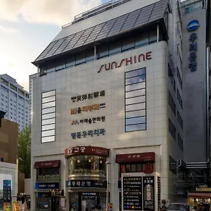 myeongdong-sunshine-guest-house.hotels-seoul.net/